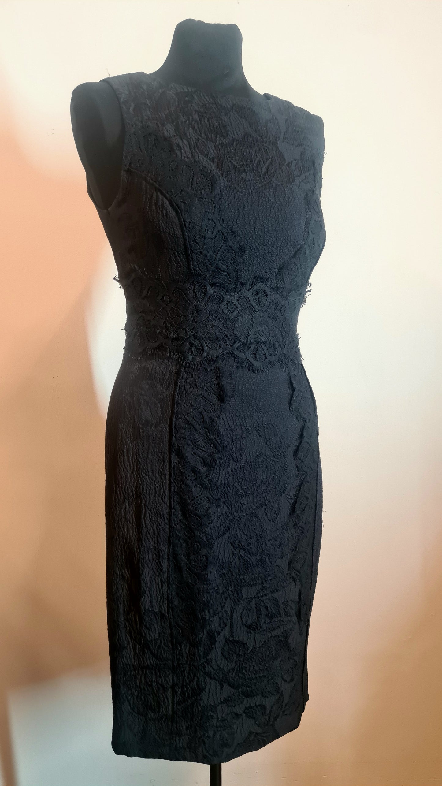 Jurk zwart met kant | Design Carolina Herrera | Zijde | Maat 36