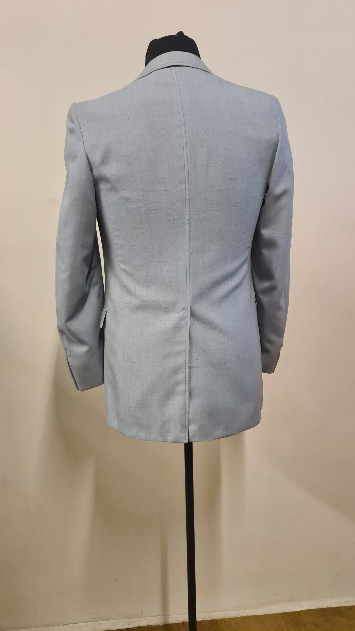 Jaren 70 pak | Maat 46 heer / 36 dames | linnen en zijde | nieuw met kaartjes