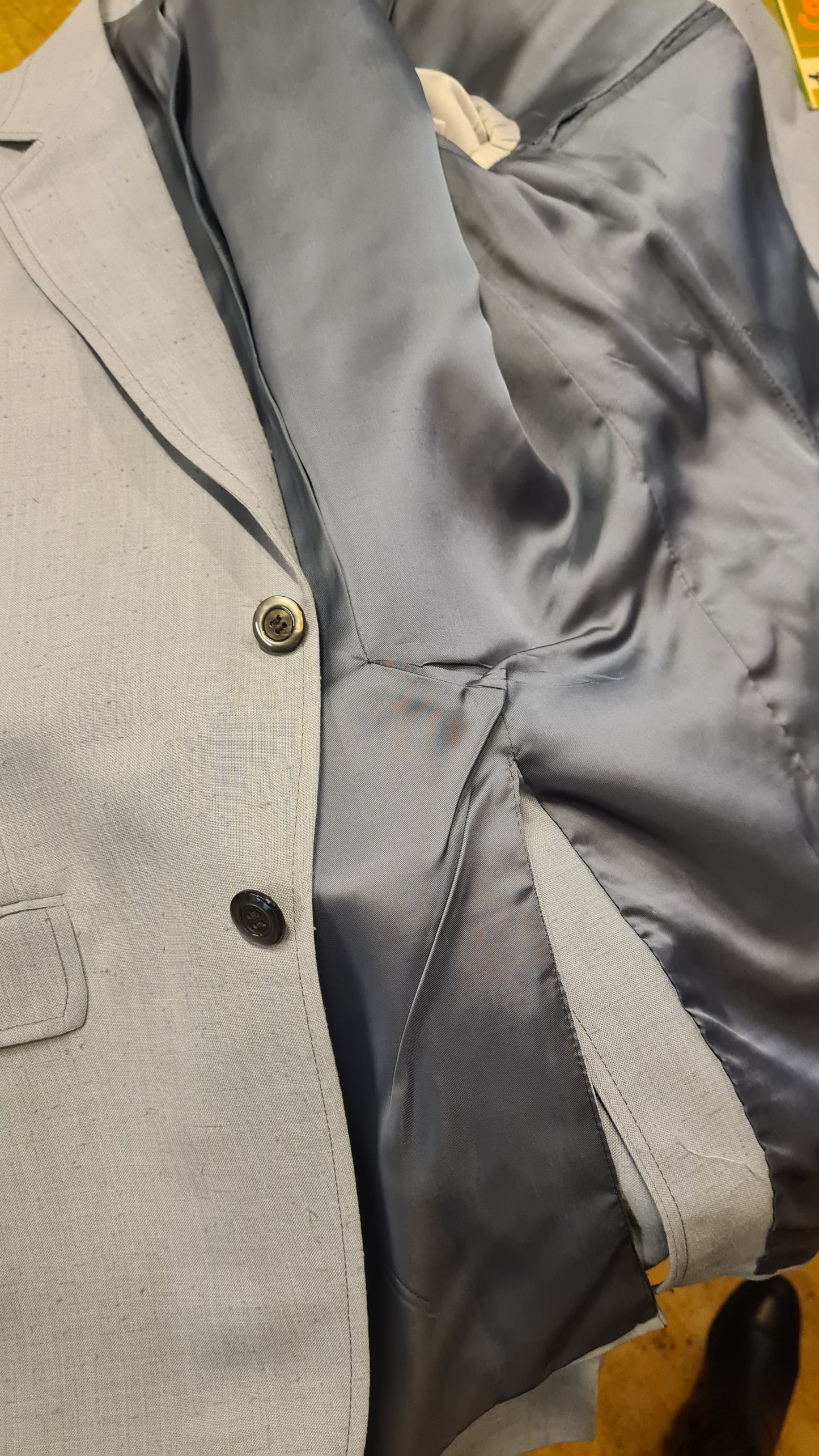 Jaren 70 pak | Maat 46 heer / 36 dames | linnen en zijde | nieuw met kaartjes