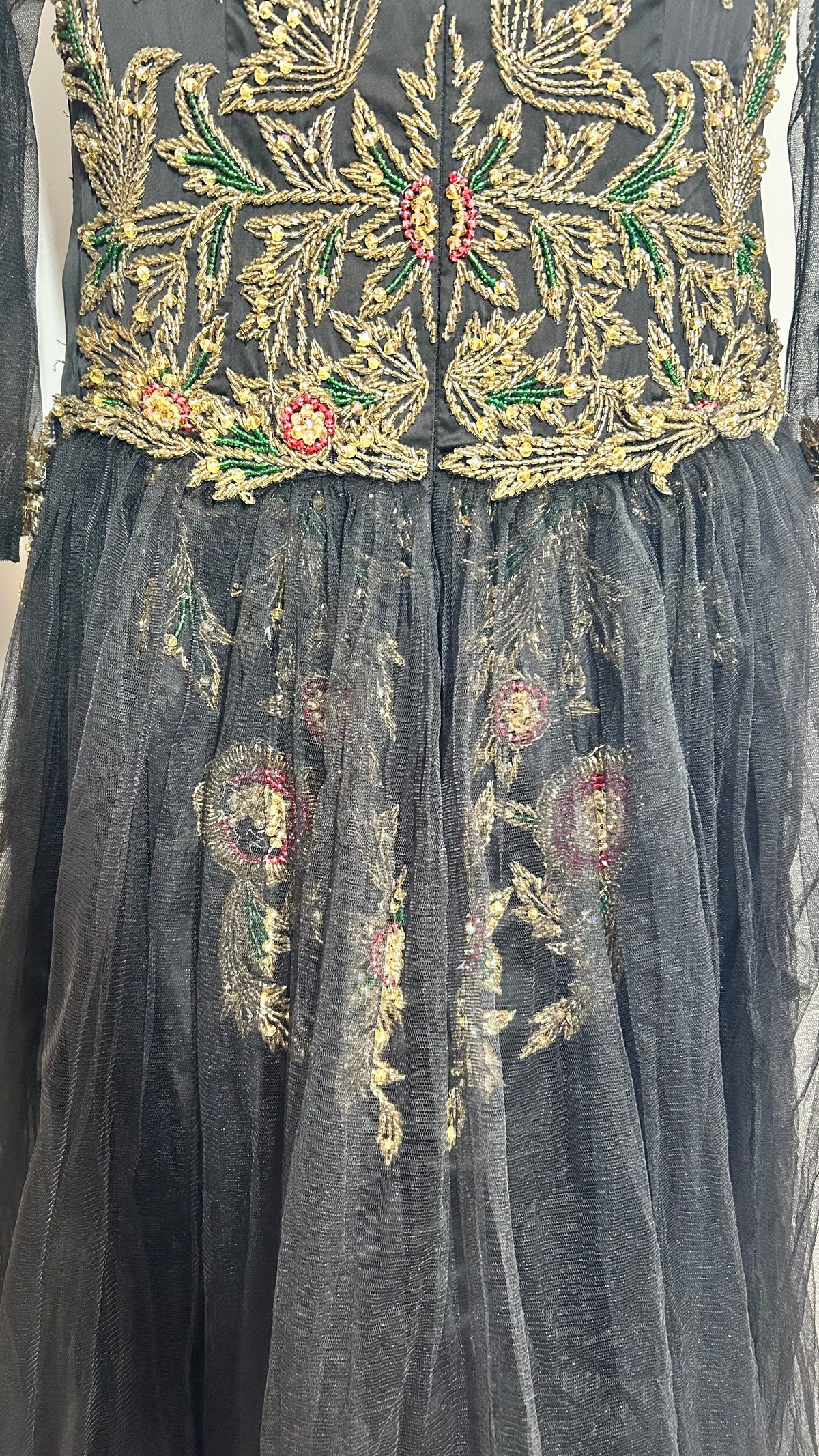 Evening dress  | embroidery | mt.L