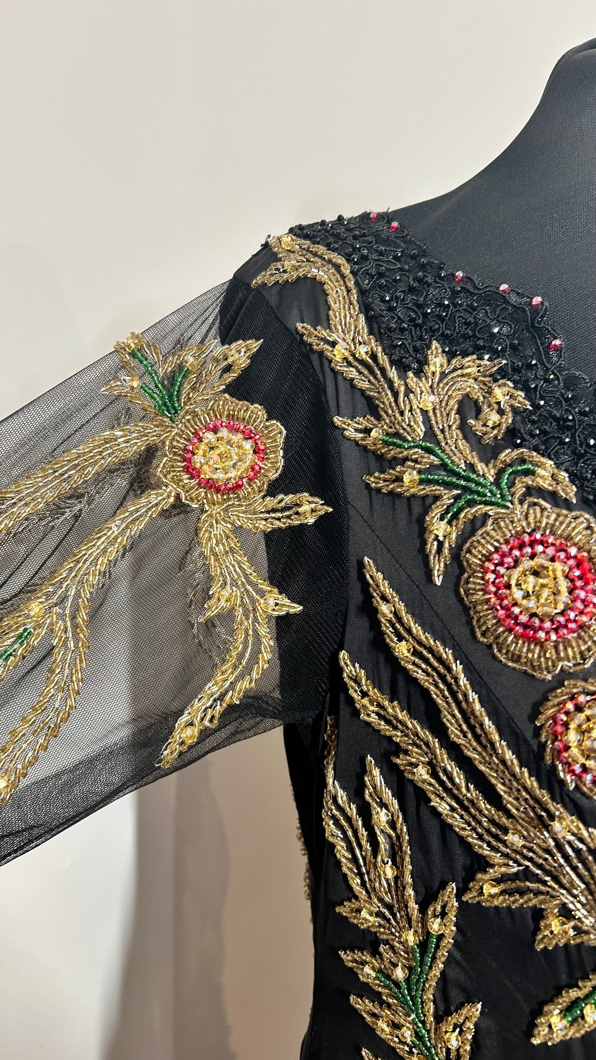 Evening dress  | embroidery | mt.L