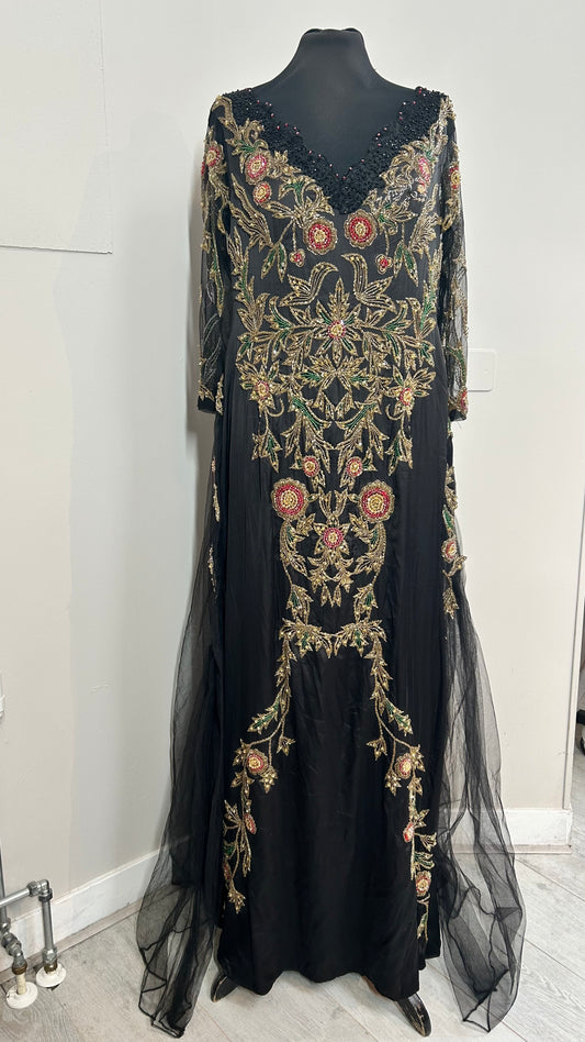 Evening dress  | embroidery | mt.L