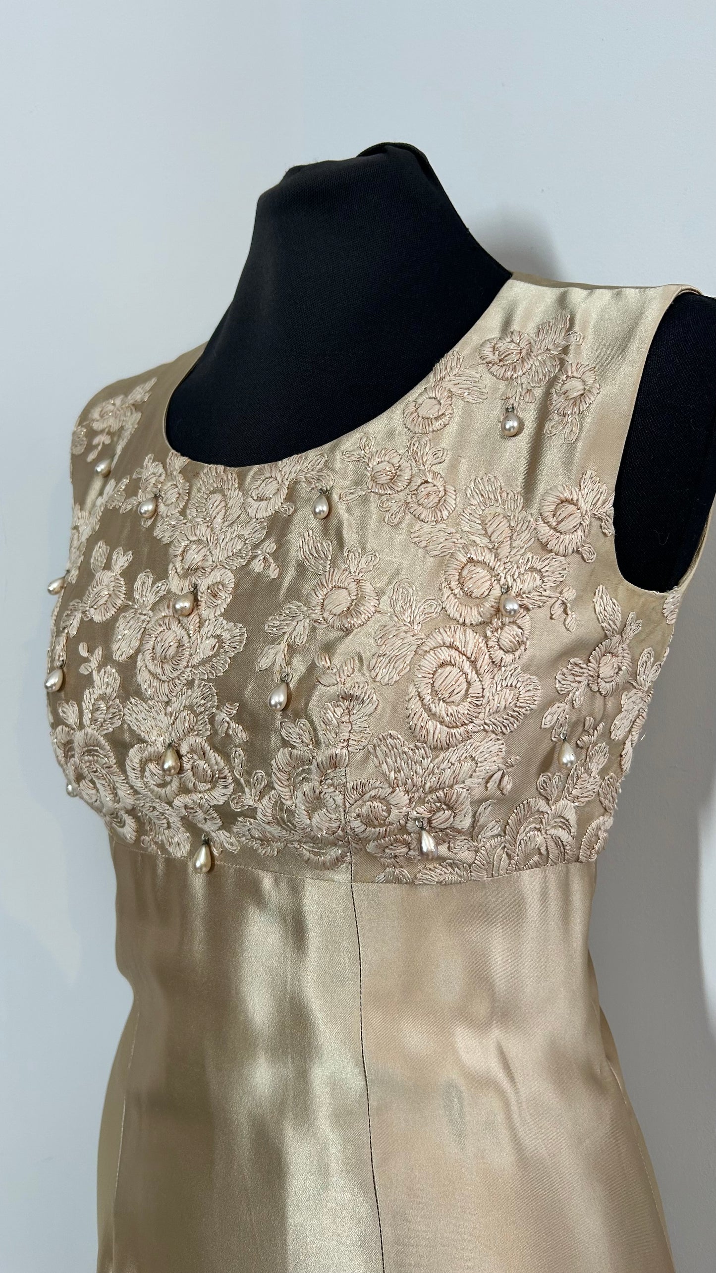 Evening dress | Jaren 60/70 | satijn | mt.36