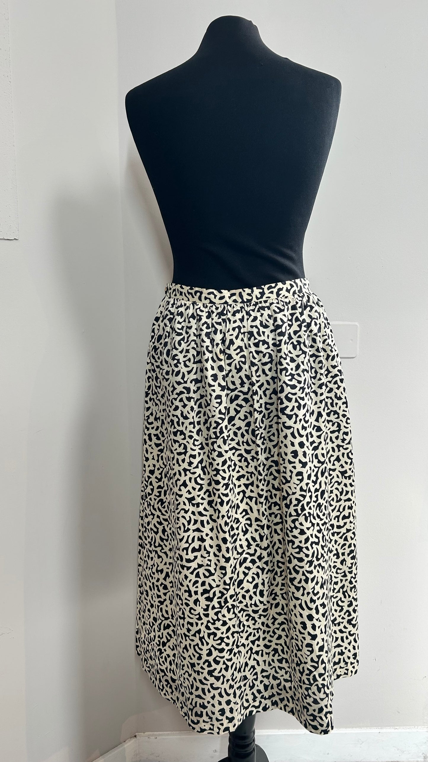 Giorgio Armani | rok | mt.38 | zijde