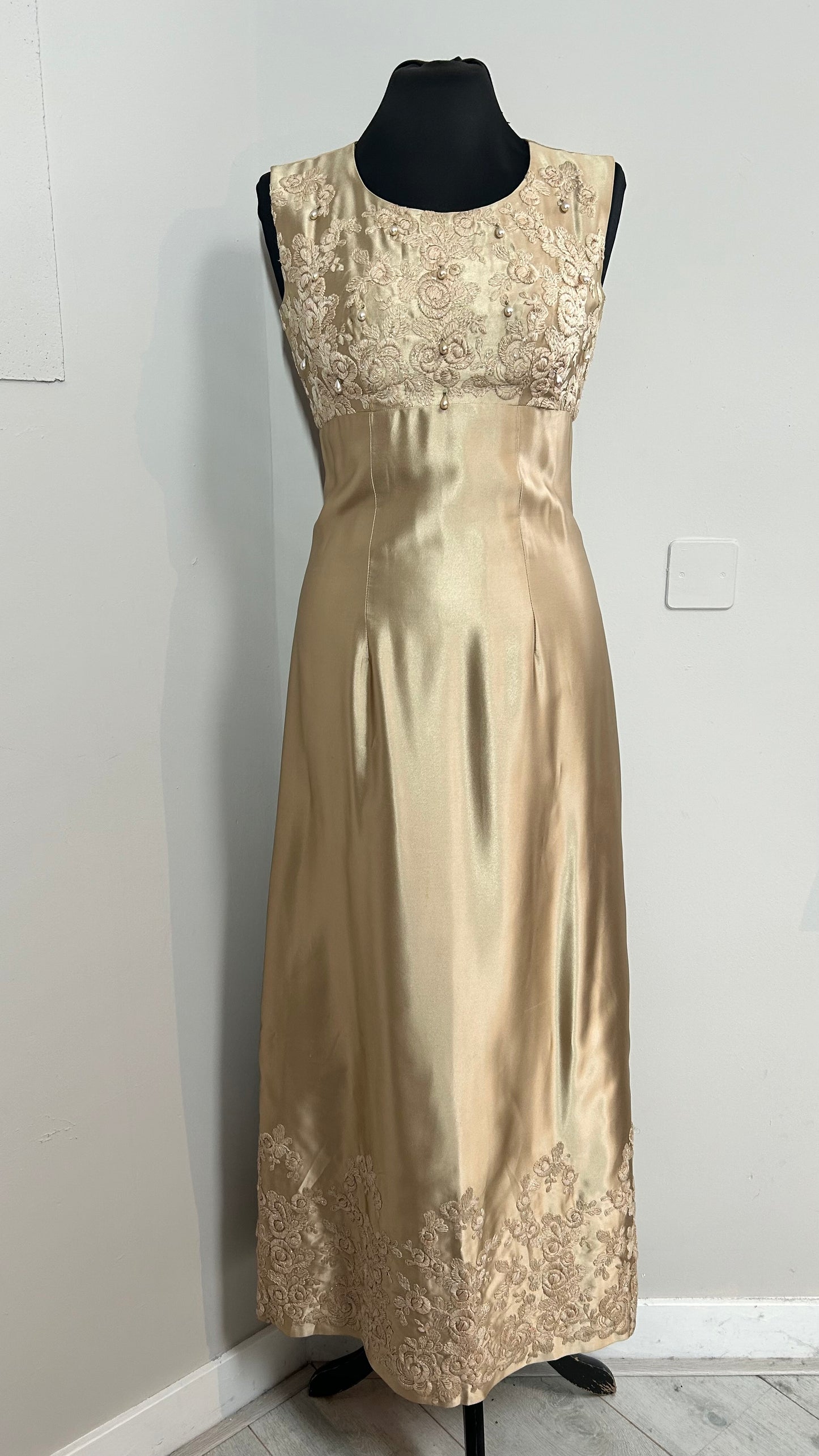 Evening dress | Jaren 60/70 | satijn | mt.36