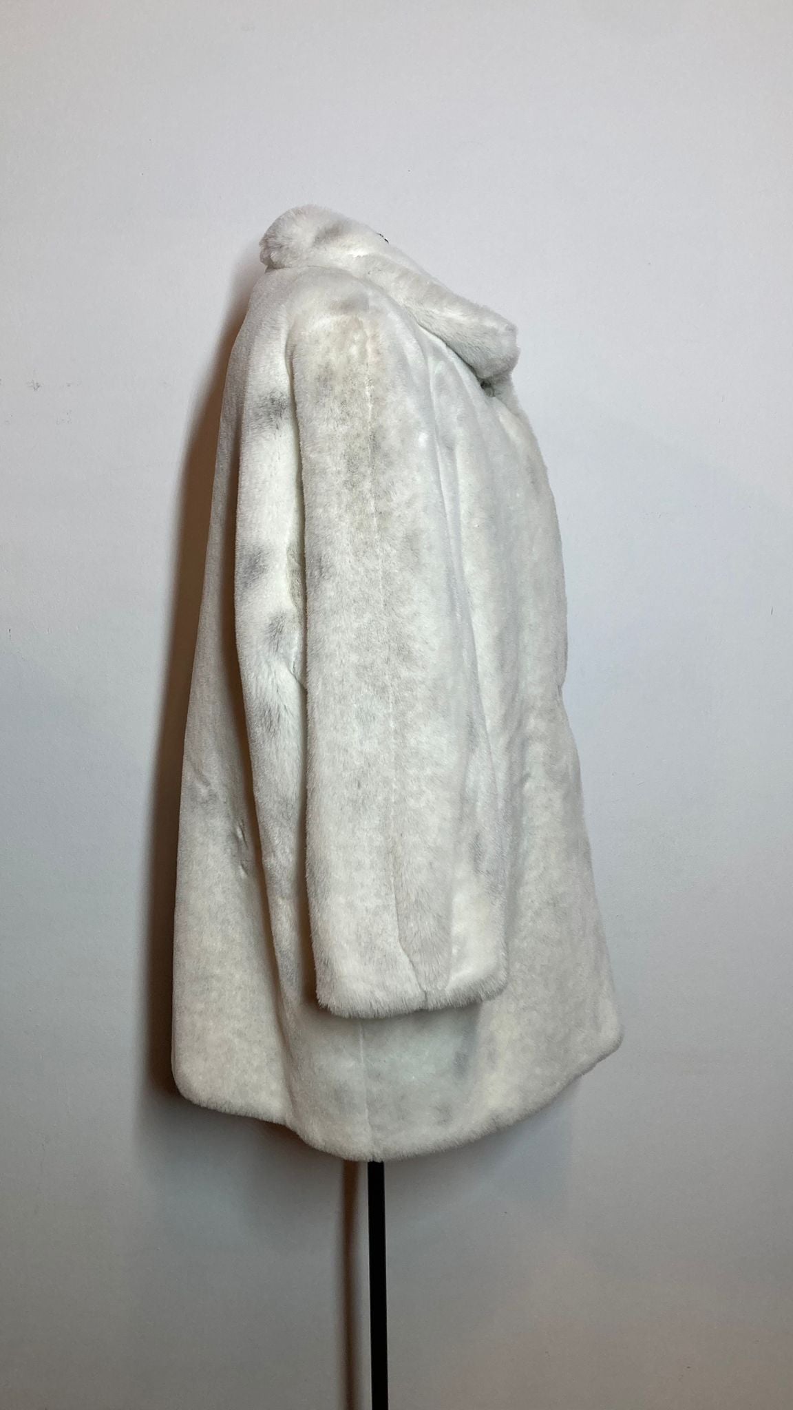 Fluffy parelgrijze/witte fake fur jas | Jaren 80 | M/L